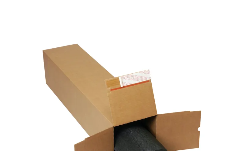 Quattro Star Versandhuelse braun befuellt Sportmatte