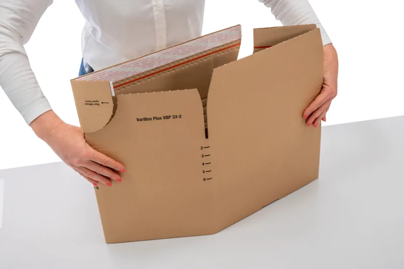 Aufrichten der Verpackung VariBox Plus
